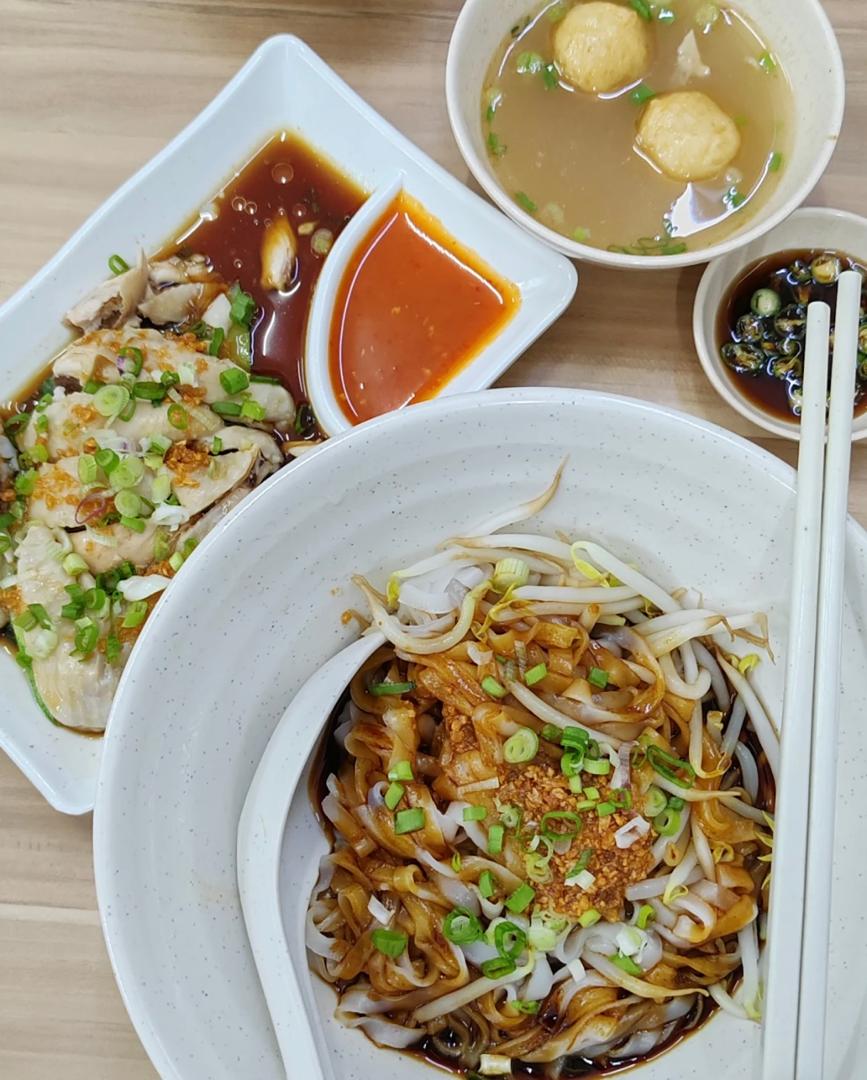 Tomboy Fish Head Noodle 鱼头米粉 — Food, Simpang Ampat, Pulau Pinang