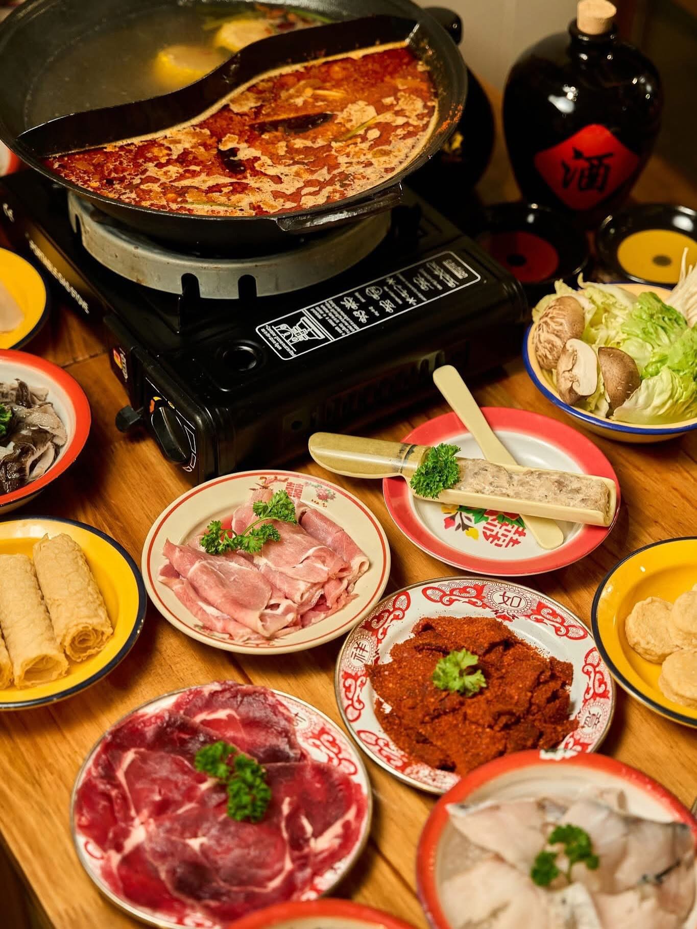 麻小二老火锅 — Food, George Town, Pulau Pinang