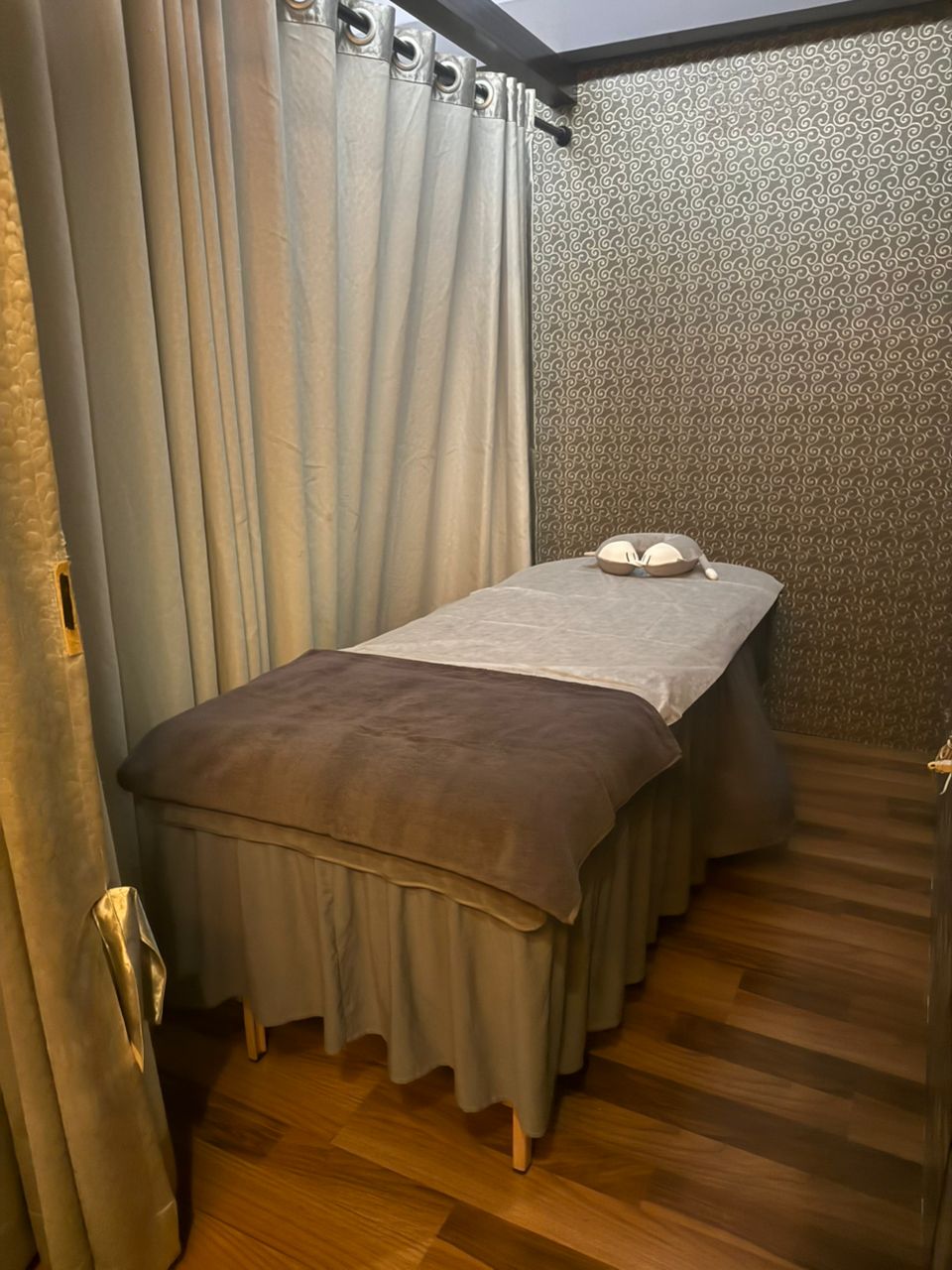 ADEN SKIN MANAGEMENT CENTRE — Environment, G-78A Megamall Pinang 2828 Jalan Baru Bandar, Pulau Pinang
