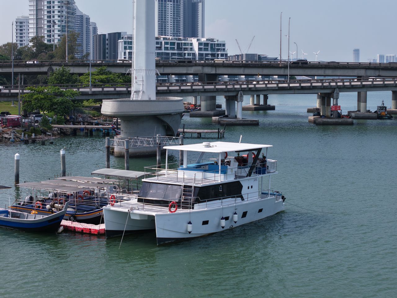VANARA CHARTER & CRUISE — Food, Straits quay Marina, 10470 Tanjong tokong, Pulau Pinang, Pulau Pinang
