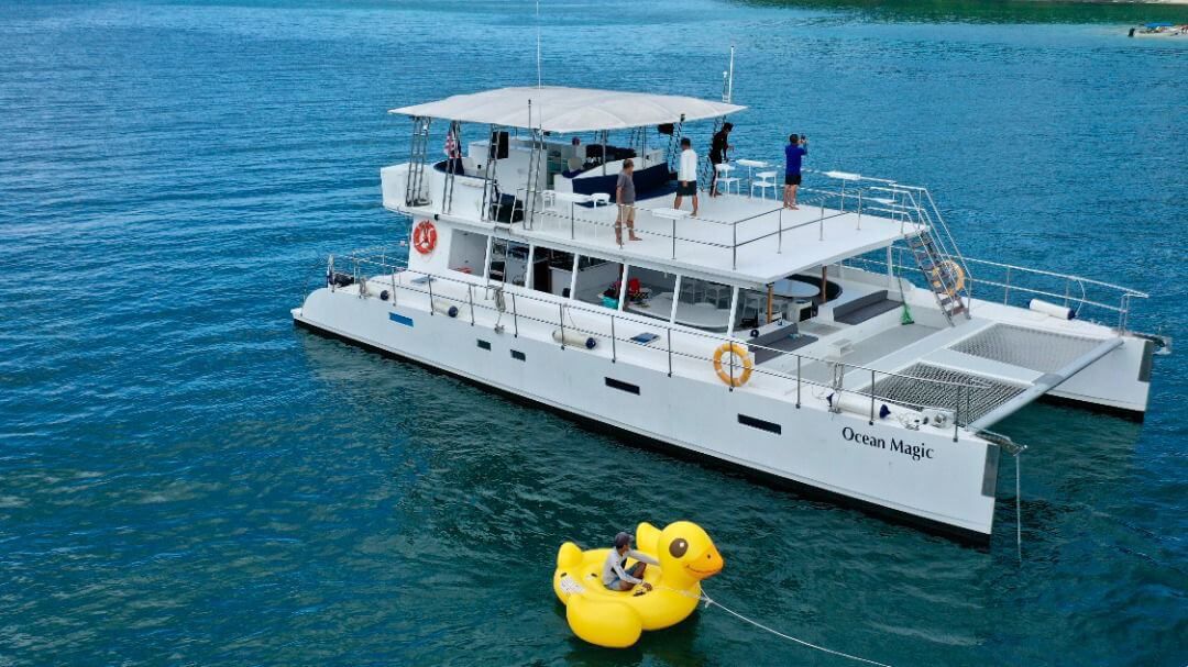 VANARA CHARTER & CRUISE — Environment, Straits quay Marina, 10470 Tanjong tokong, Pulau Pinang, Pulau Pinang