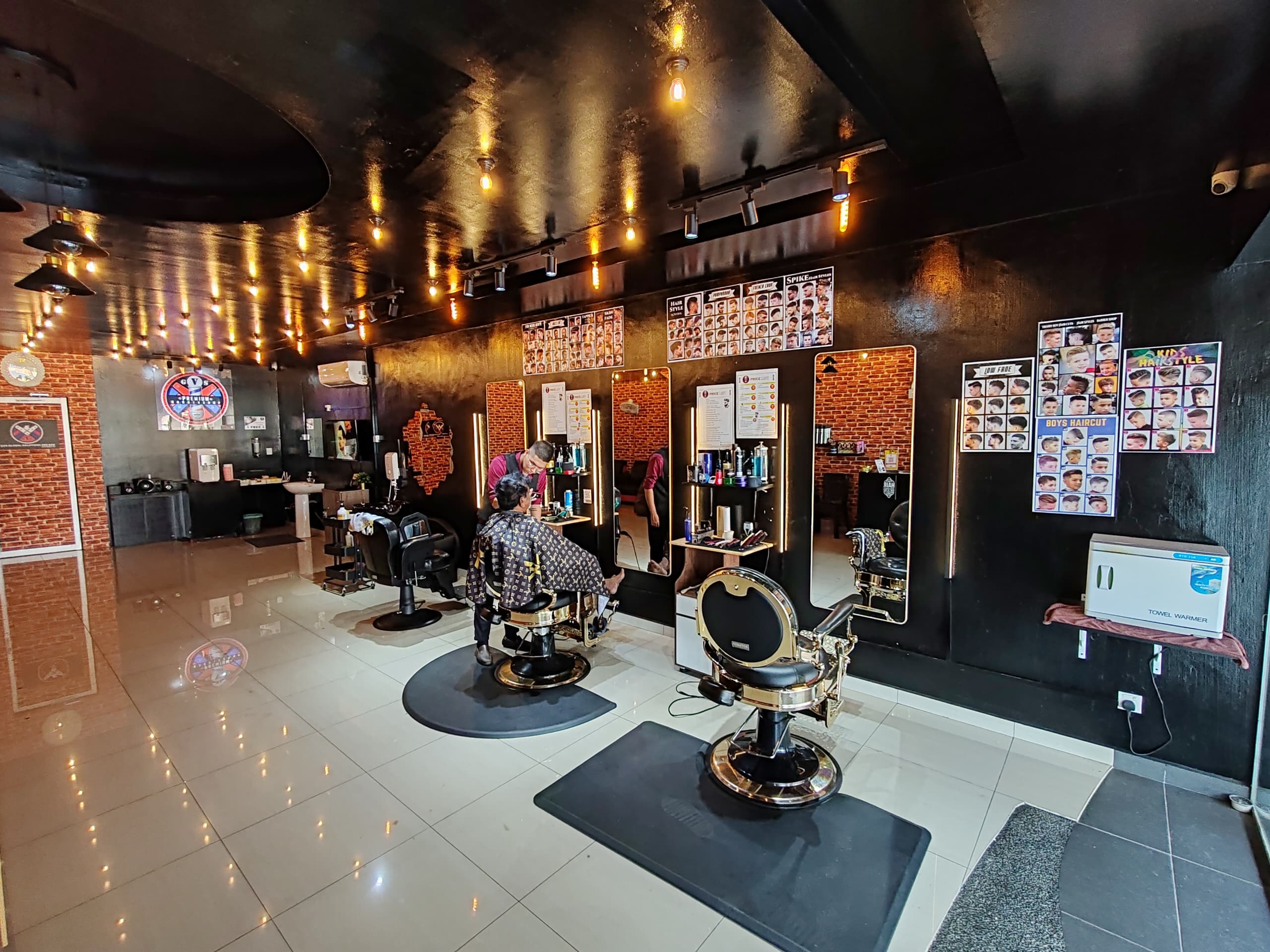 GVS PREMIUM BARBERSHOP — Environment, BUTTERWORTH, Pulau Pinang