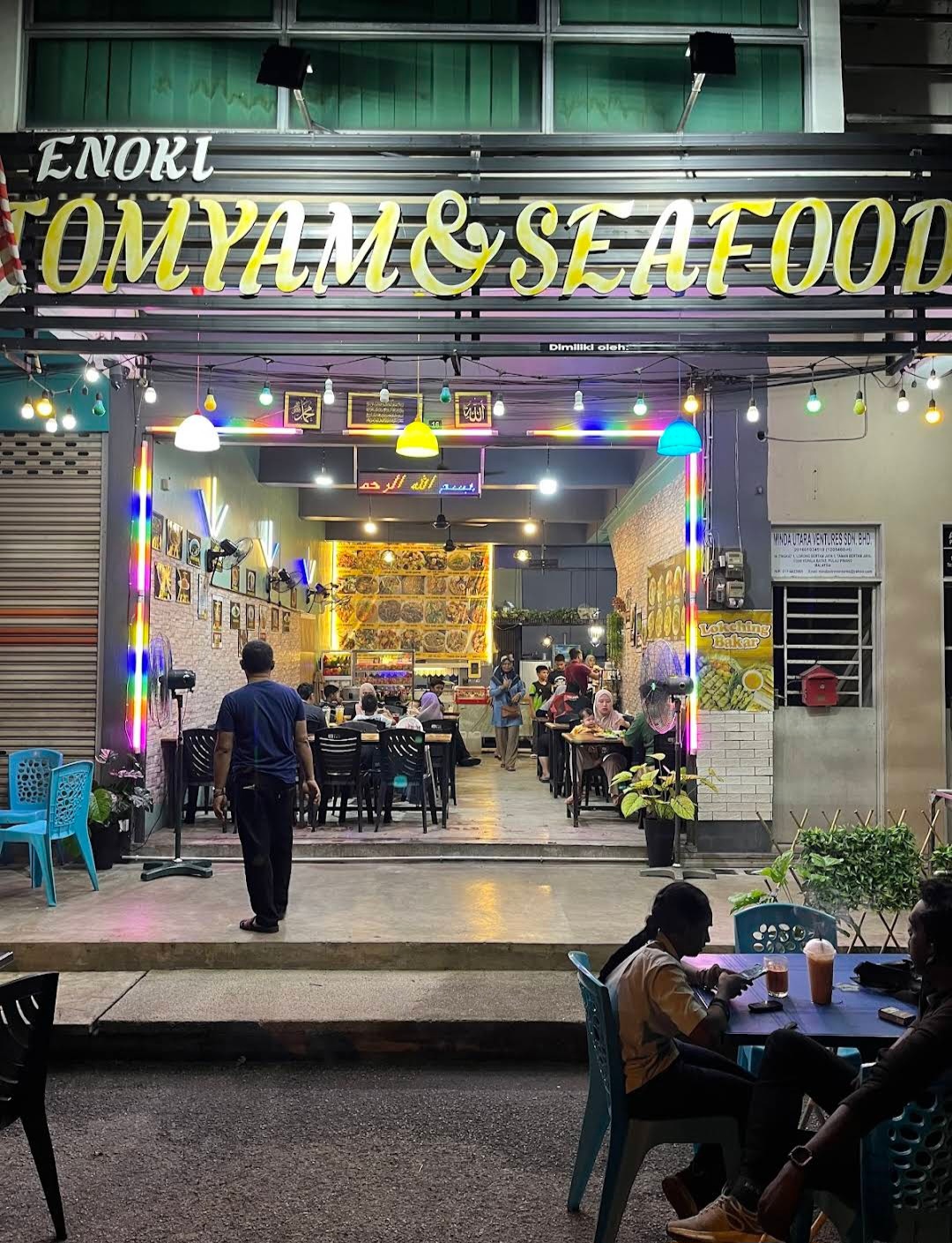 Enoki Tomyam & Seafood
