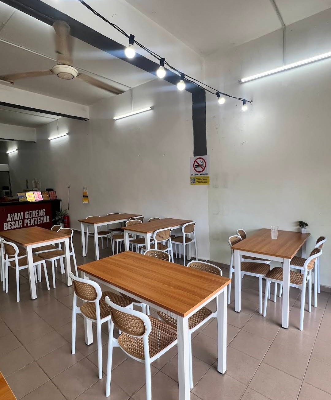 MOMIQA BIG CHICKEN — Environment, KEPALA BATAS, Pulau Pinang
