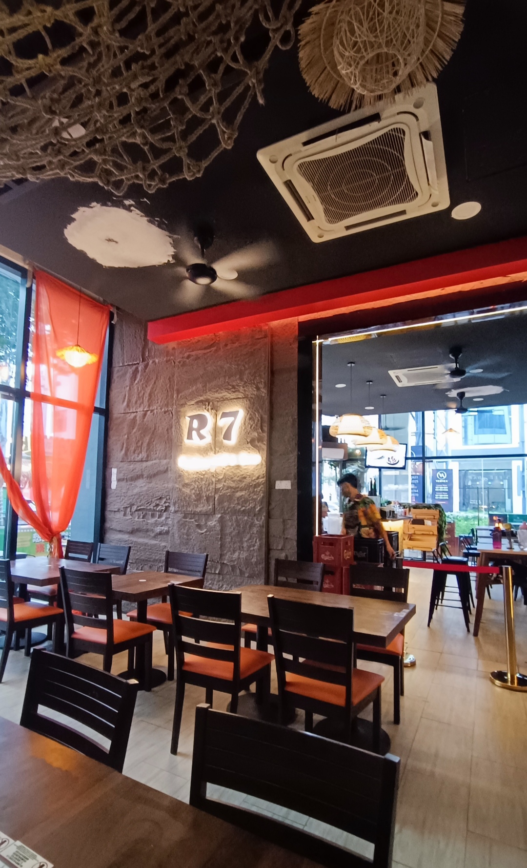 R7 RESTAURANT & BAR — Environment, Simpang Ampat, Pulau Pinang