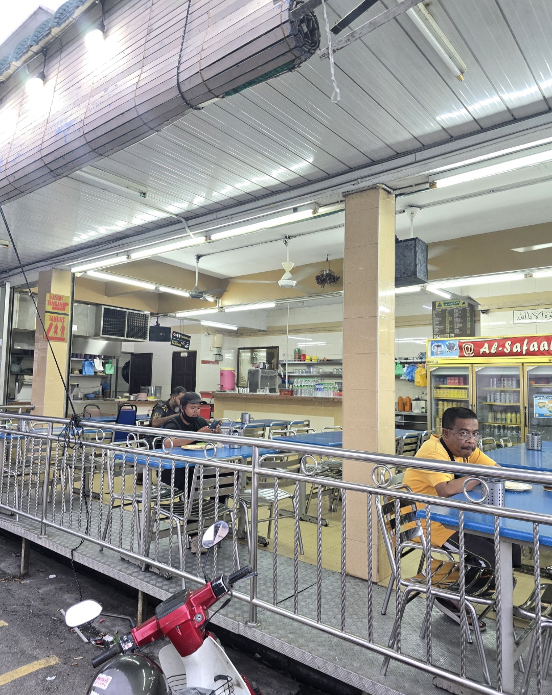 RESTOREN NASI KANDAR AL-SAFAAH — Environment, KEPALA BATAS, Pulau Pinang