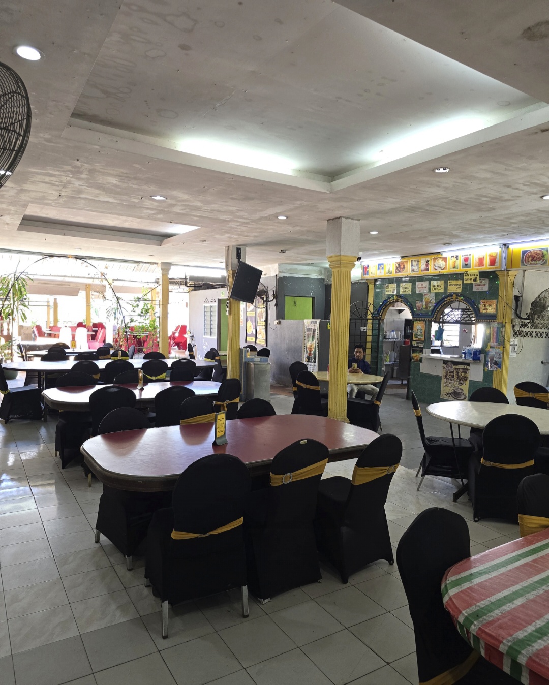 RESTORAN AUR GADING MEE UDANG — Environment, BUTTERWORTH, Pulau Pinang