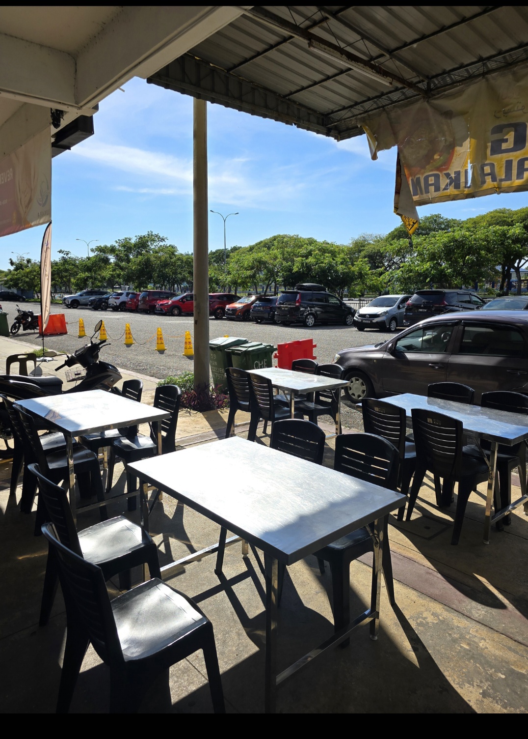 RESTORAN CHE ABANG KARI KEPALA IKAN BERTAM PUTRA — Environment, KEPALA BATAS, Pulau Pinang