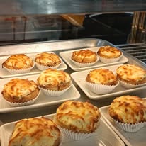 红茶馆点心渔人码头 Red Tea House — Food, Jelutong, Pulau Pinang