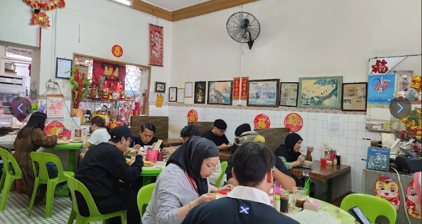 Bee Hwa Cafe — Environment, George Town, Pulau Pinang