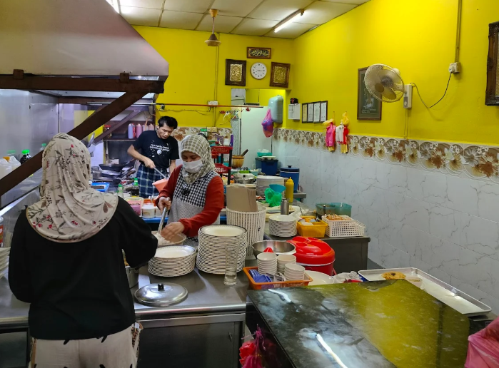 Furqan Tom Yam — Environment, George Town, Pulau Pinang