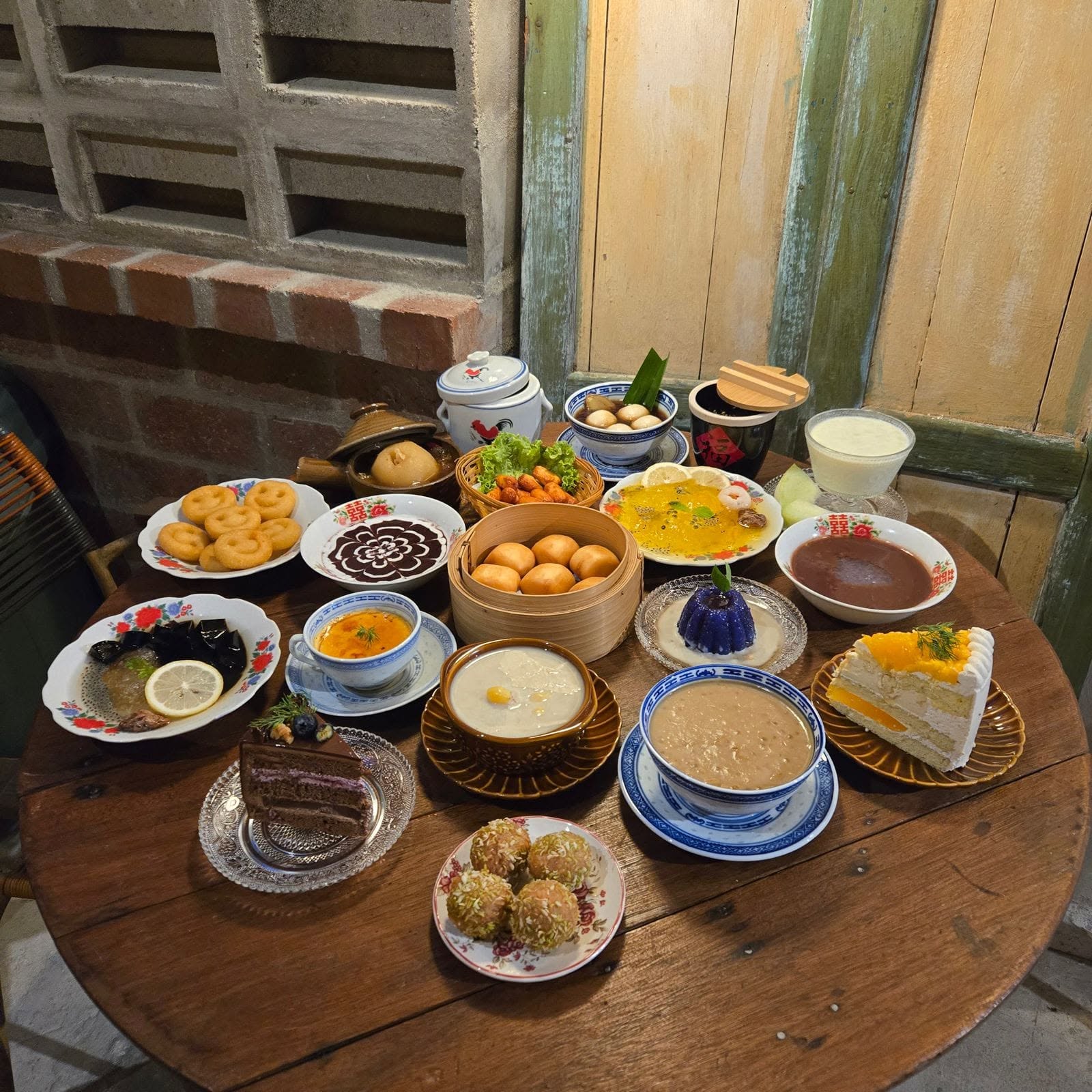 Loong Fong Cafe 龍鳳茶室 — Food, George Town, Pulau Pinang