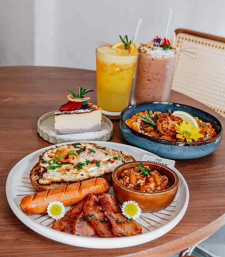 Hummusbyjuicecode — Food, George Town, Pulau Pinang