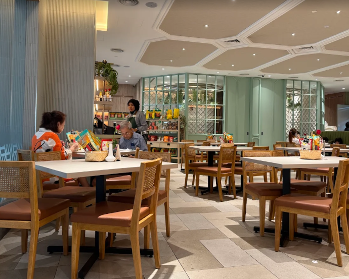 Madam Kwan's Gurney Plaza, Penang — Environment, George Town, Pulau Pinang