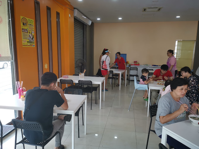 Double Thumbs Up Cafe 赞赞食坊 (Zan Zan Cafe) — Environment, Ayer Itam, Pulau Pinang