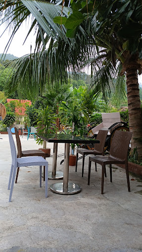 醉林居悠闲食馆 Chooi Lim Koo Kor Cha Bi — Environment, Ayer Itam, Pulau Pinang