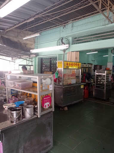 How Ji Roaster Rice Noodles — Environment, George Town, Pulau Pinang