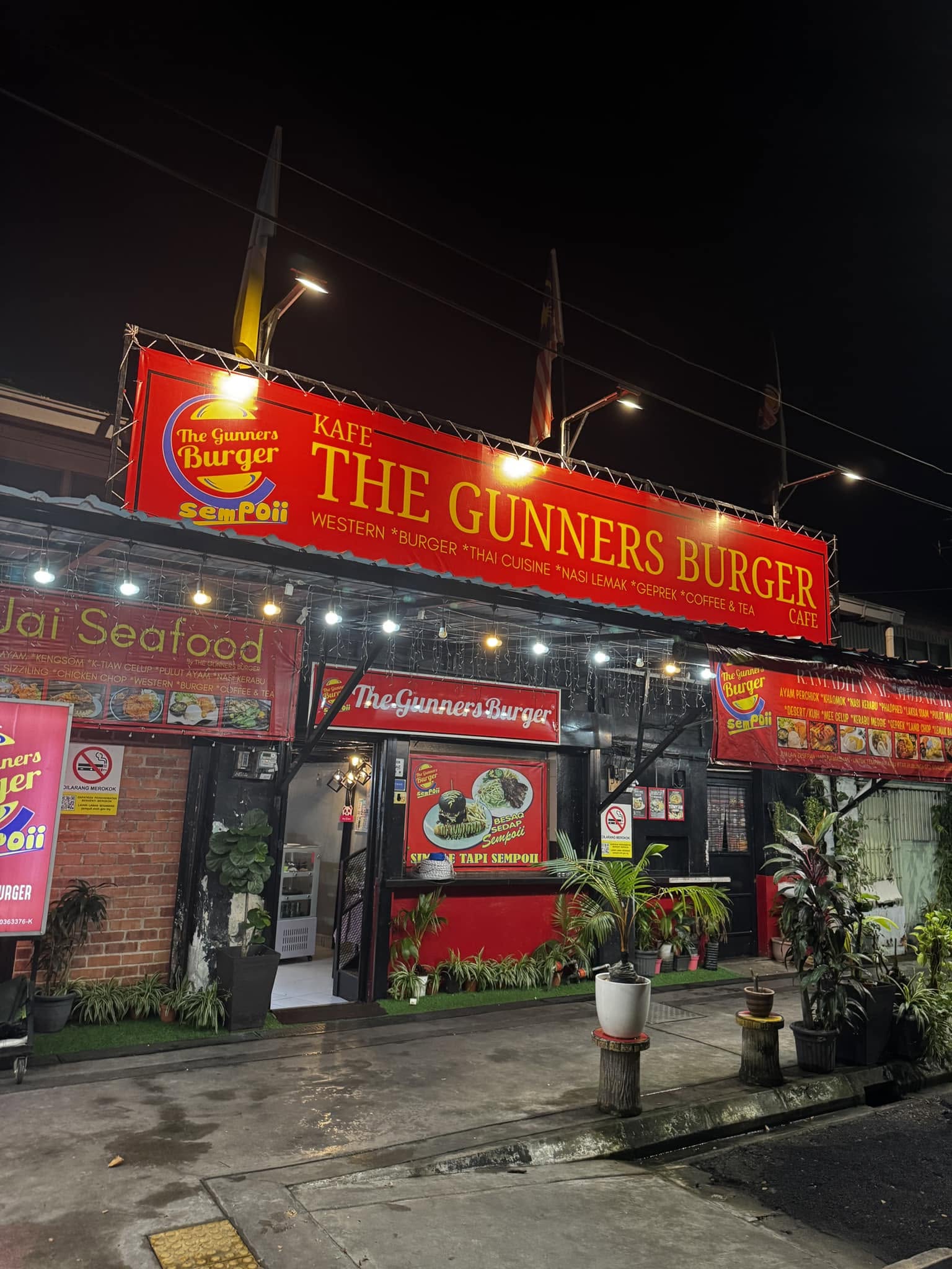 The Gunners Burger & Cafe — Environment, George Town, Pulau Pinang