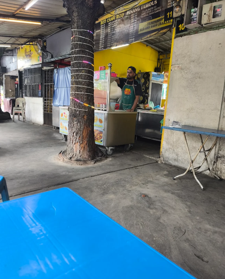 Roti Canai Rizqi — Environment, George Town, Pulau Pinang