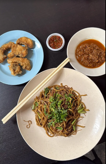 Herriot Makanan Fish Bihun. 7条路（炒/煮）米粉面食. — Food, George Town, Pulau Pinang