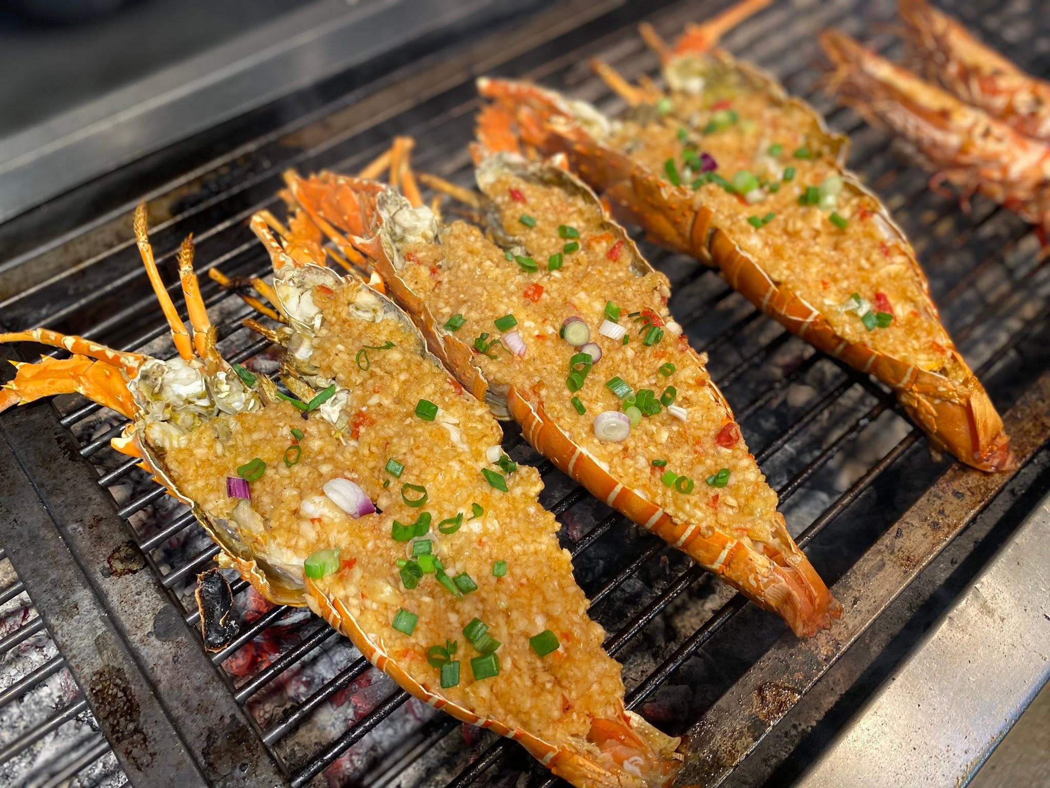 鱼杂 番茄酸辣米粉汤（Big Crab street food） — Food, Jelutong, Pulau Pinang