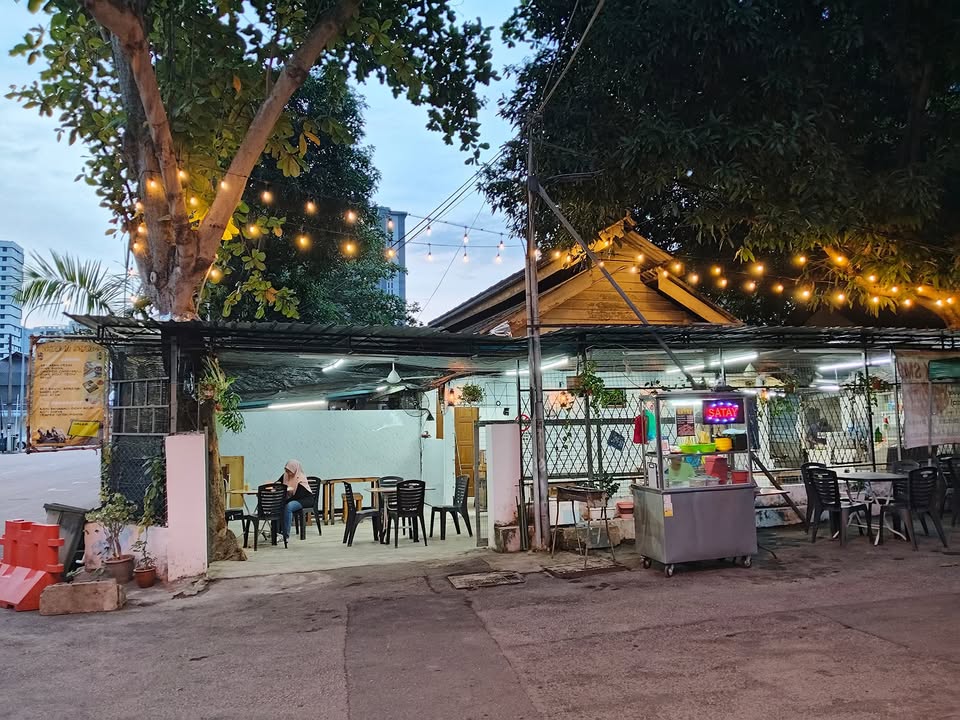 Warong Suddin — Environment, George Town, Pulau Pinang