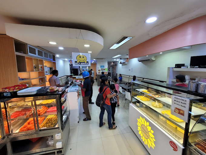 Thali-NR Sweets Cafe @ NR SWEETS — Environment, George Town, Pulau Pinang