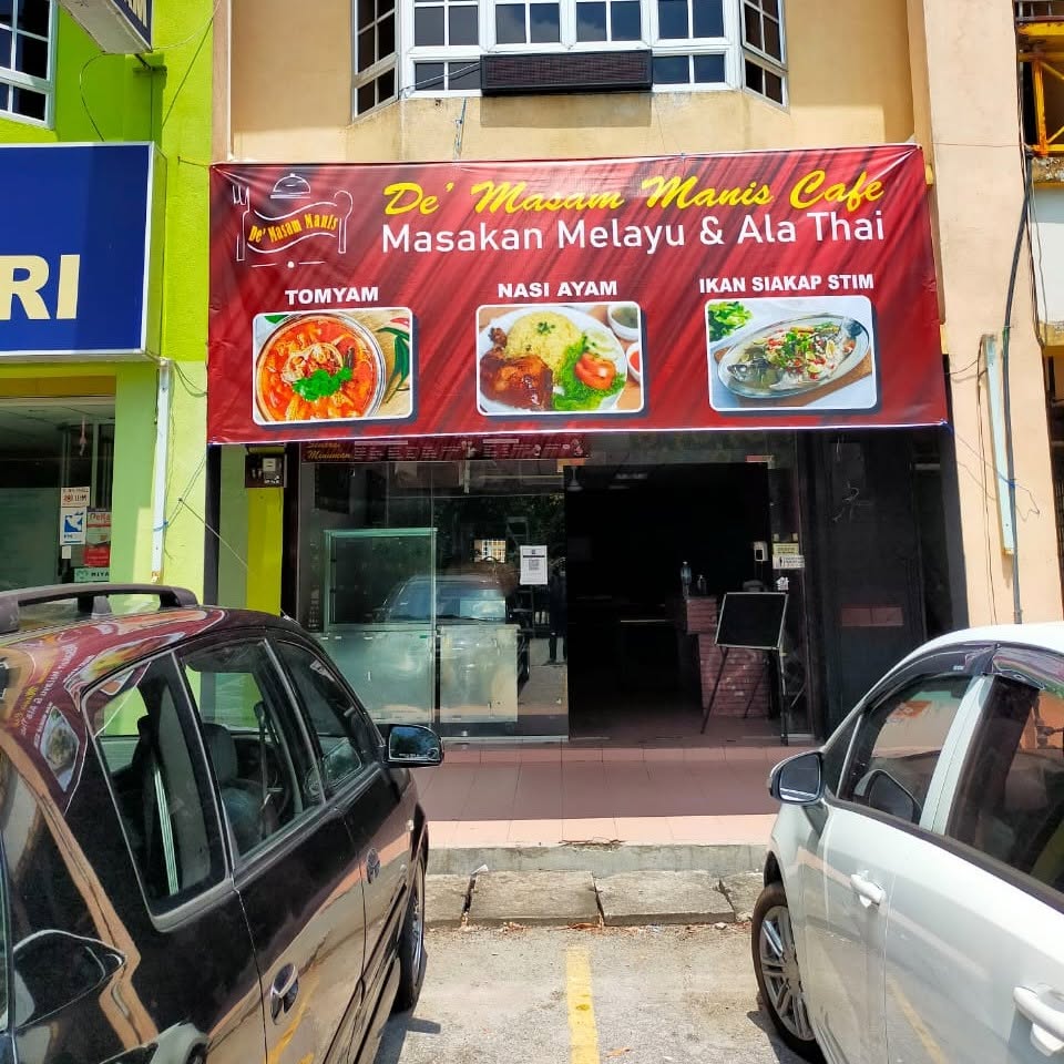 De'Masam Manis Cafe