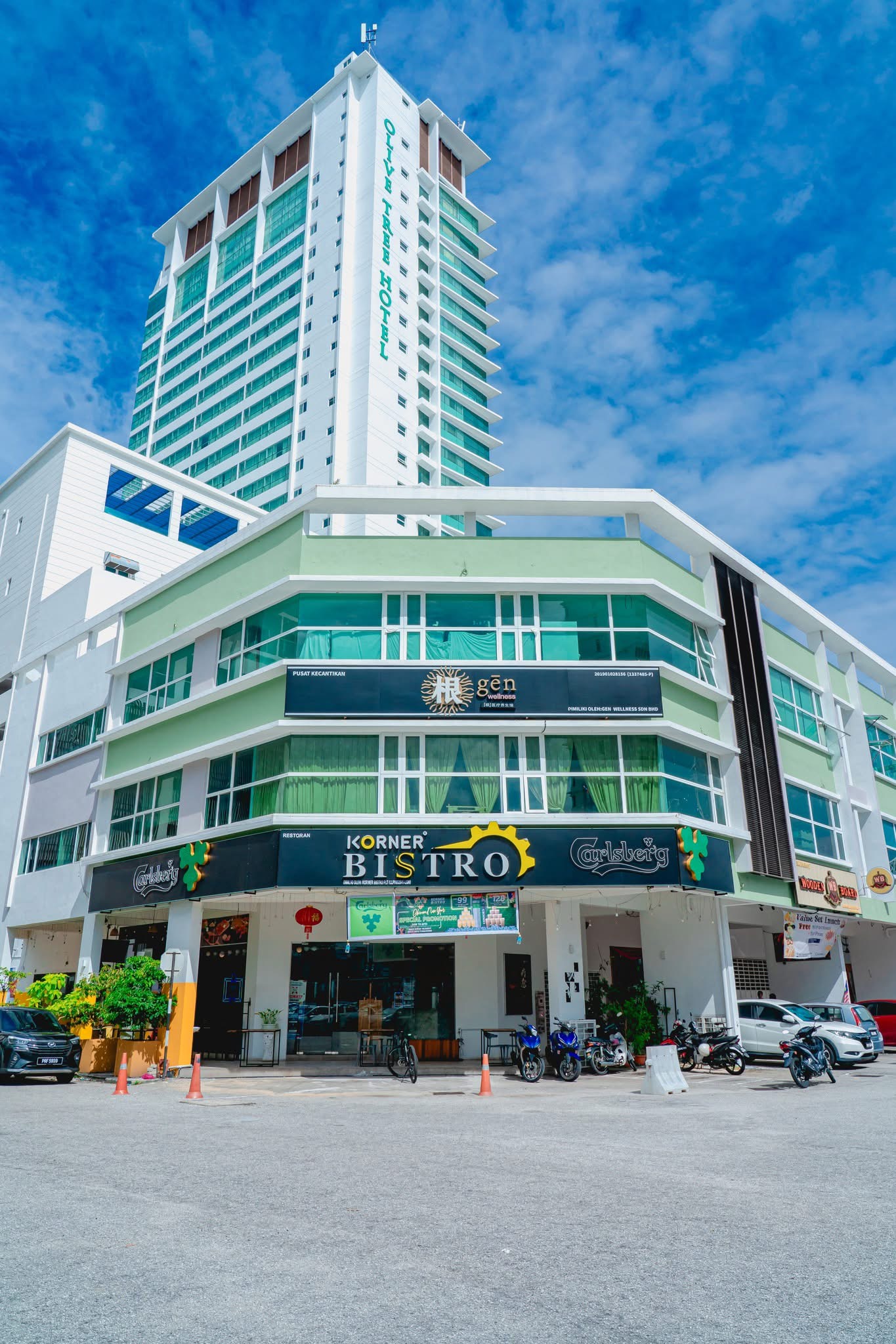 KORNER Bistro — Environment, Bayan Lepas, Pulau Pinang