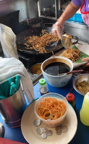 Air Itam Char Koay Teow 阿依淡车头炒粿条 — Food, Ayer Itam, Pulau Pinang