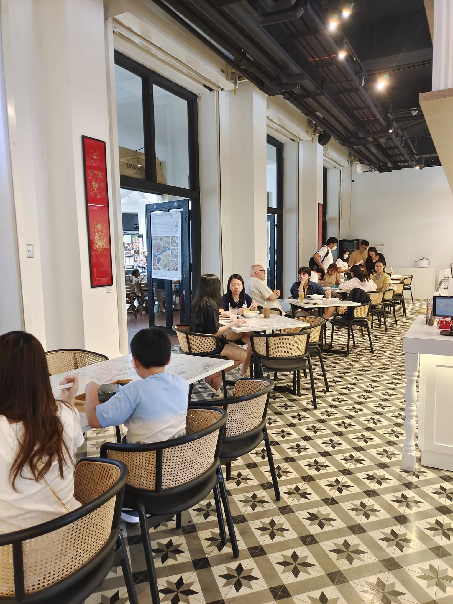 Coco House 1st Avenue Mall — Environment, George Town, Pulau Pinang