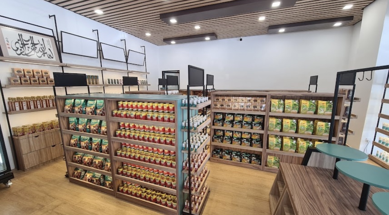 QAHWA CAFE & AL HADDAD MART — Environment, Kepala Batas, Pulau Pinang