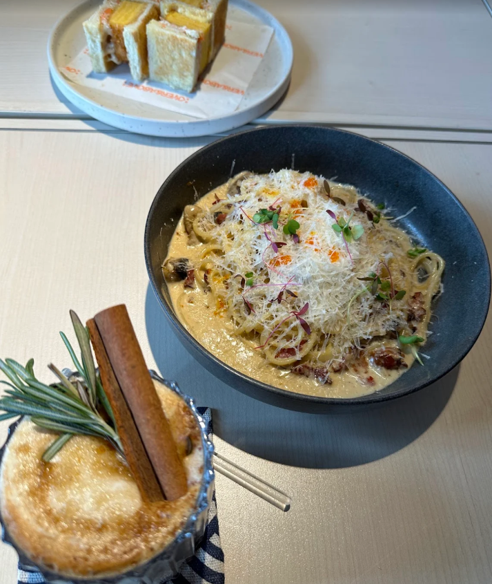 Gloglo by Over&Above — Food, George Town, Pulau Pinang