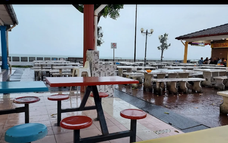 Sabrina Makanan Laut — Environment, George Town, Pulau Pinang
