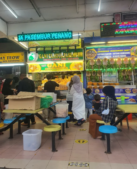 Sabrina Makanan Laut — Environment, George Town, Pulau Pinang