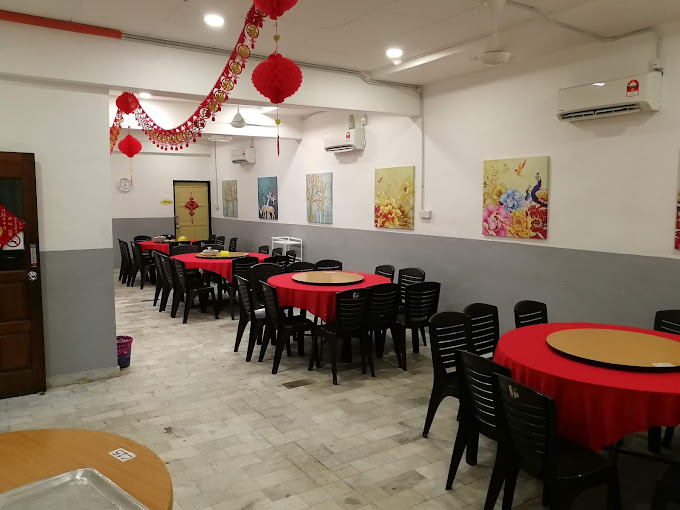 LEONG HEE Seafood — Environment, Ayer Itam, Pulau Pinang