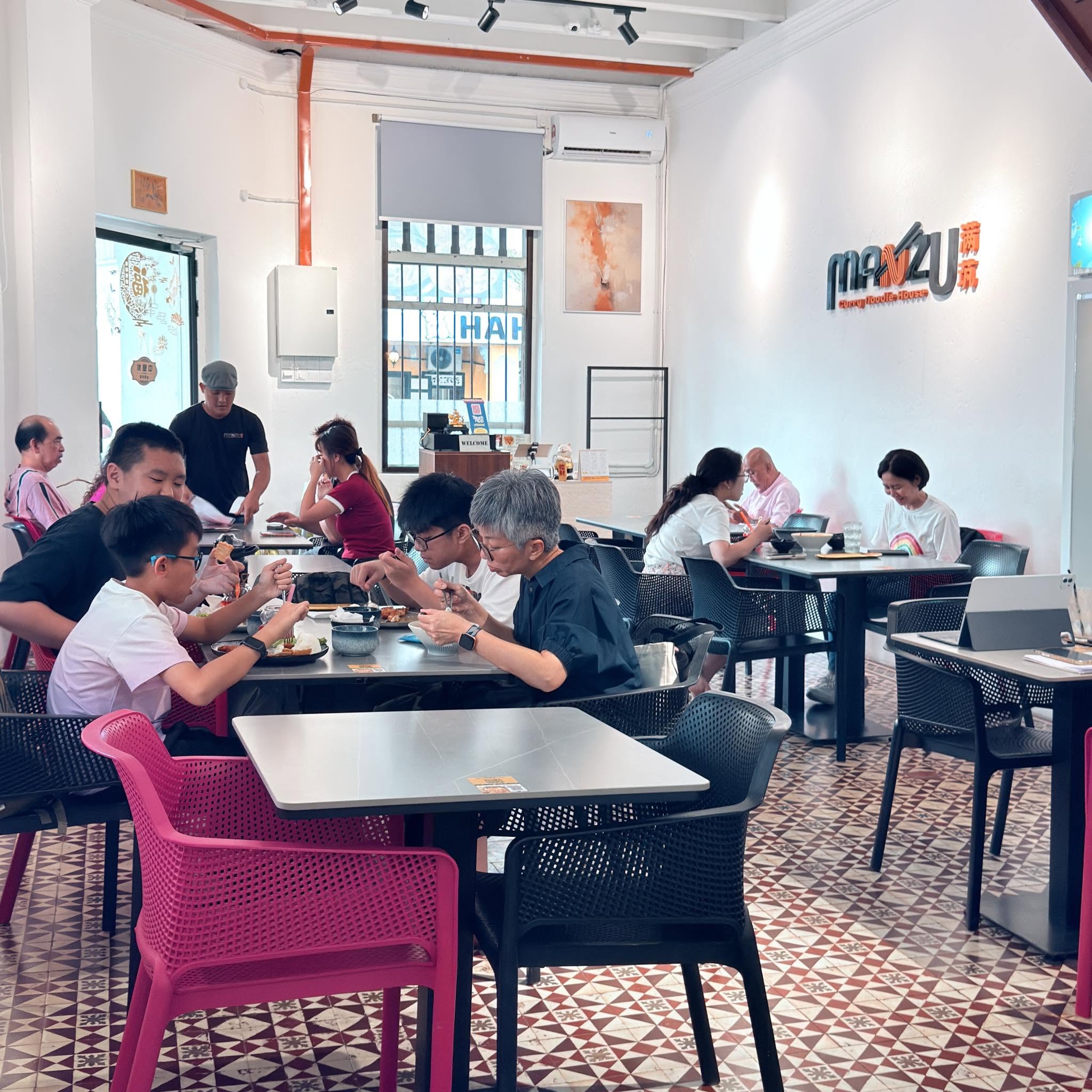 Manzu Curry Noodle House 满茿咖喱面馆 — Environment, George Town, Pulau Pinang
