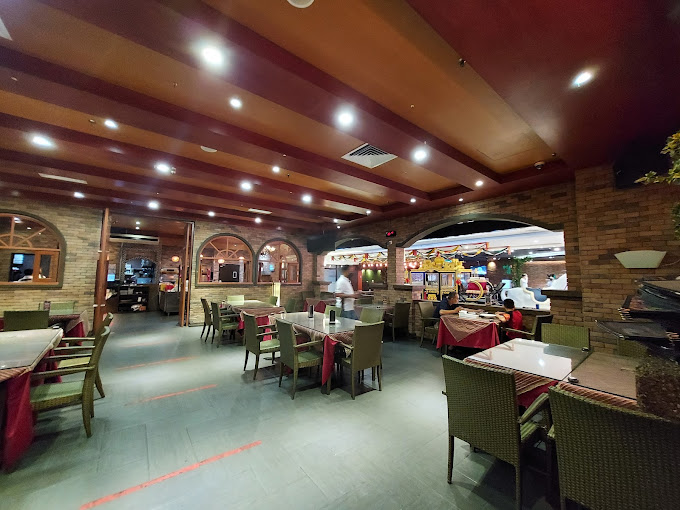 Pizzaiola — Environment, George Town, Pulau Pinang