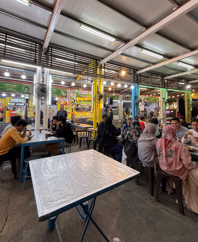 Ariff Pasembor (Medan Selera Padang Brown) — Environment, George Town, Pulau Pinang