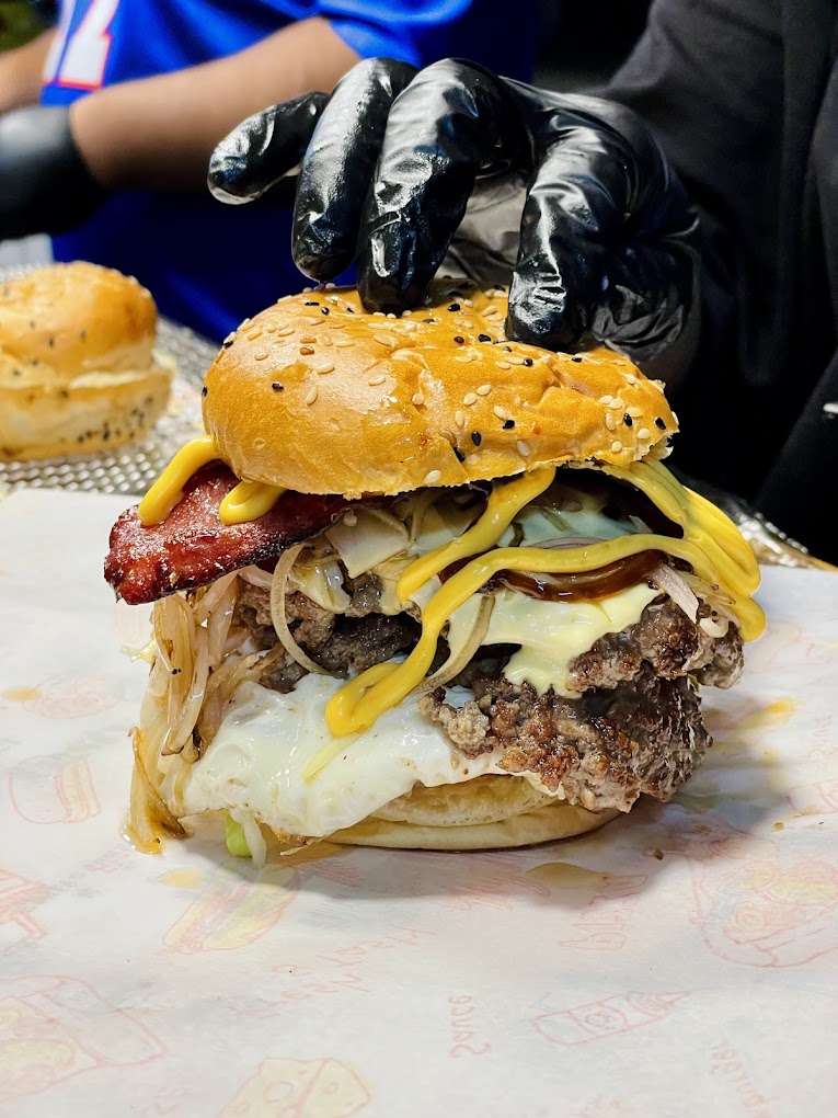 LuckyBini Burger — Food, Jelutong, Pulau Pinang
