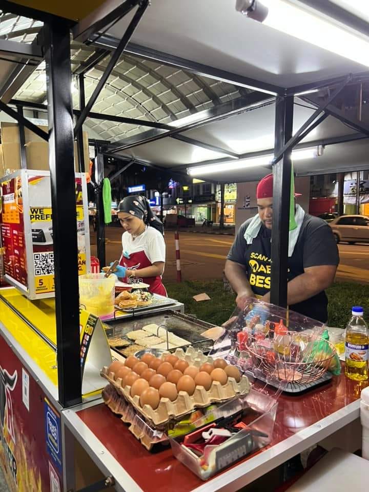 LuckyBini Burger — Environment, Jelutong, Pulau Pinang