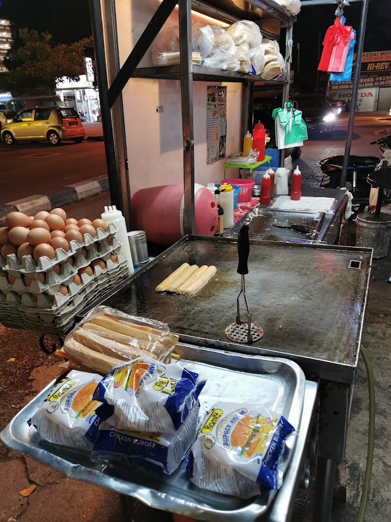 Mr Bombastic Burger — Environment, Jelutong, Pulau Pinang
