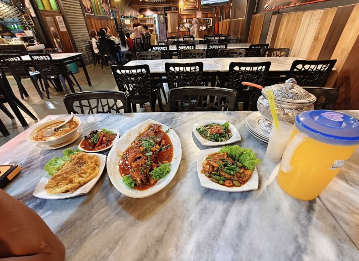 MB Coconut Cafe — Food, Kepala Batas, Pulau Pinang