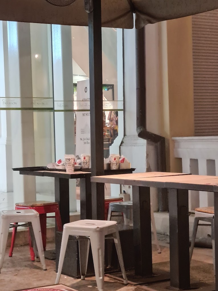 4Fingers Crispy Chicken Gurney Paragon — Environment, George Town, Pulau Pinang