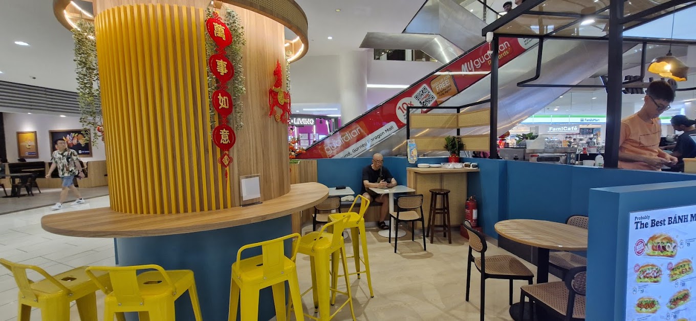 Banh Mi 77 Gurney Paragon Mall — Environment, George Town, Pulau Pinang