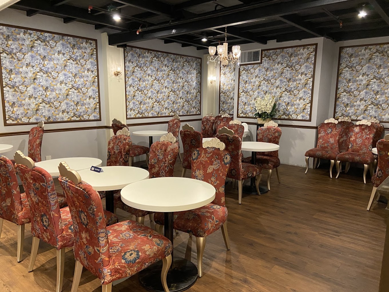 Winter Warmers Coffee & Tea House - Gurney Paragon — Environment, George Town, Pulau Pinang