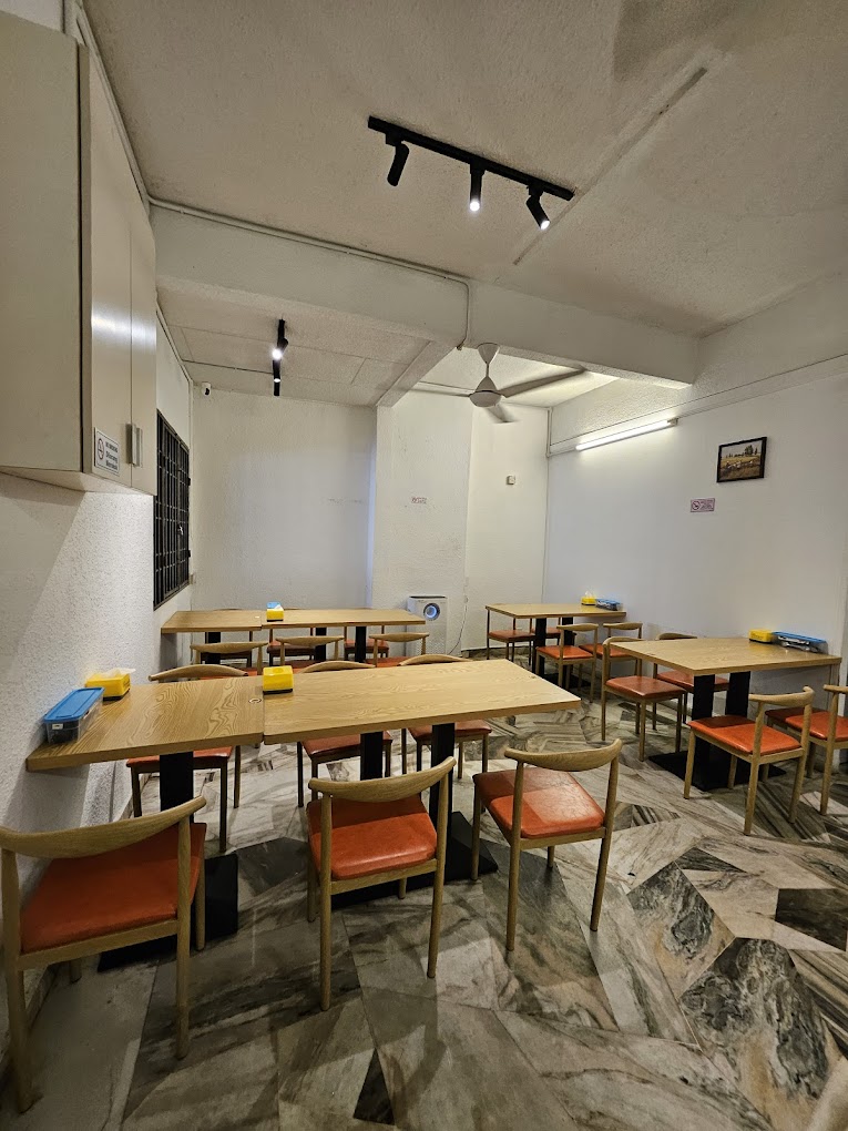 東城烧腊之家 Tong Seng Roasted House Farlim — Environment, Ayer Itam, Pulau Pinang