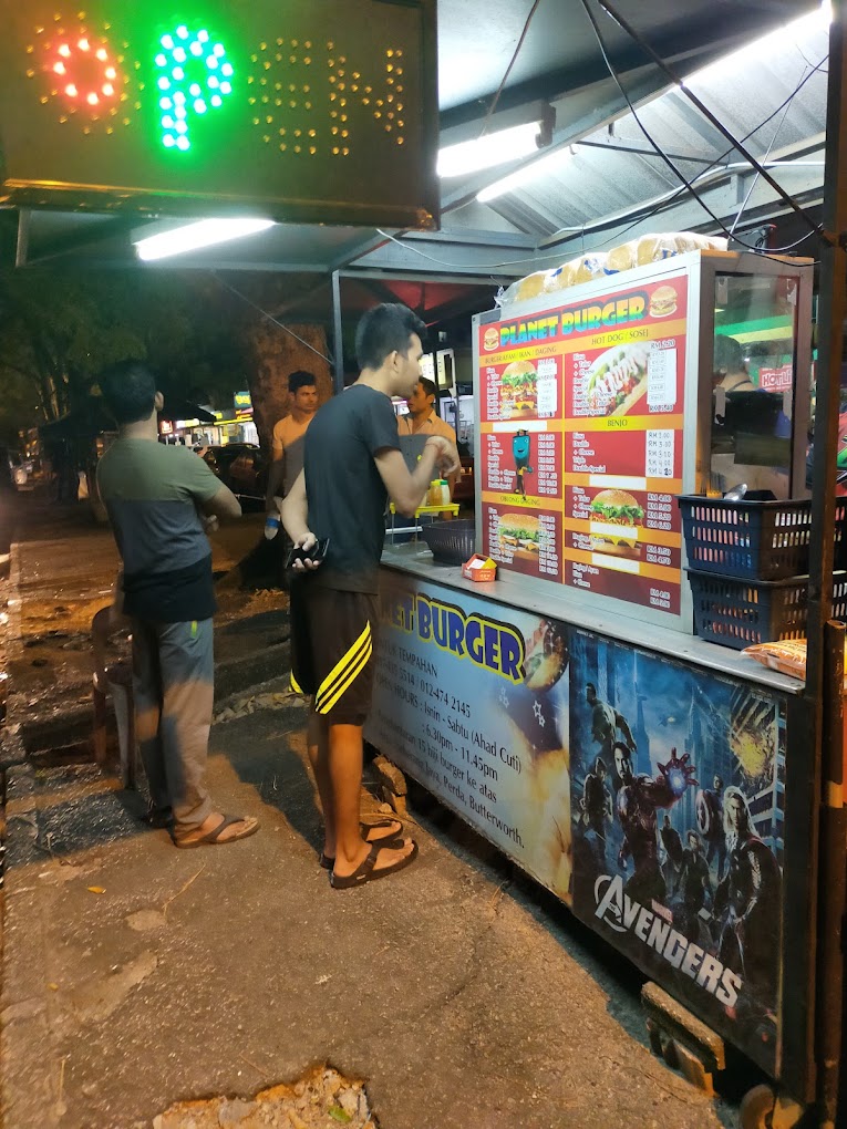 Fiez Planet Burger TMN Sutera — Environment, Perai, Pulau Pinang
