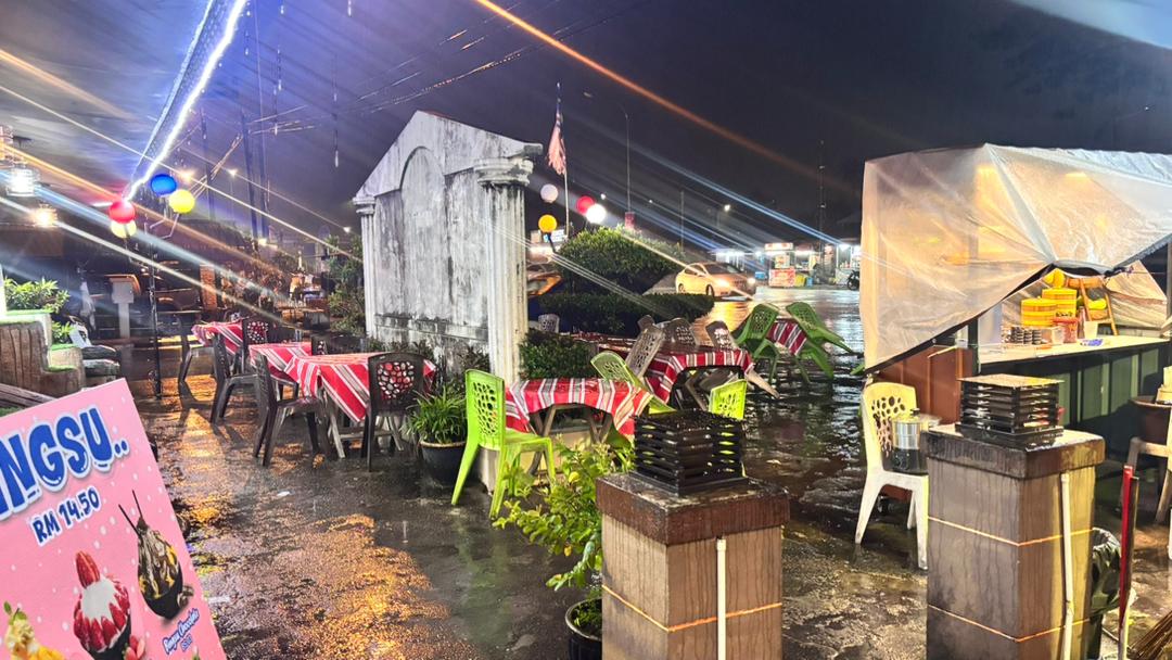 AA Man Cafe — Environment, Permatang Pauh, Pulau Pinang