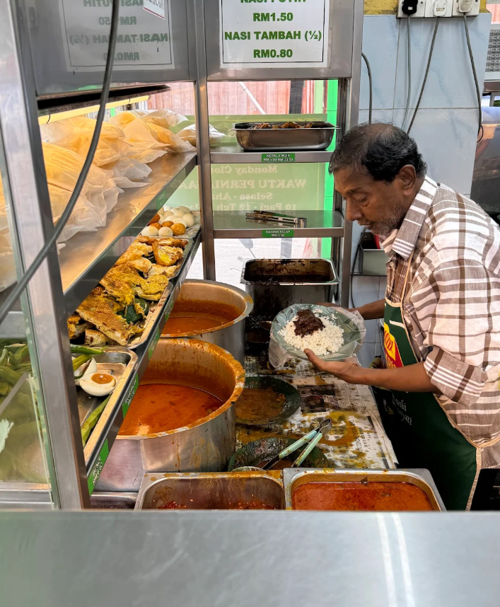 Nasi Kandar Shah Maju — Environment, Jelutong, Pulau Pinang